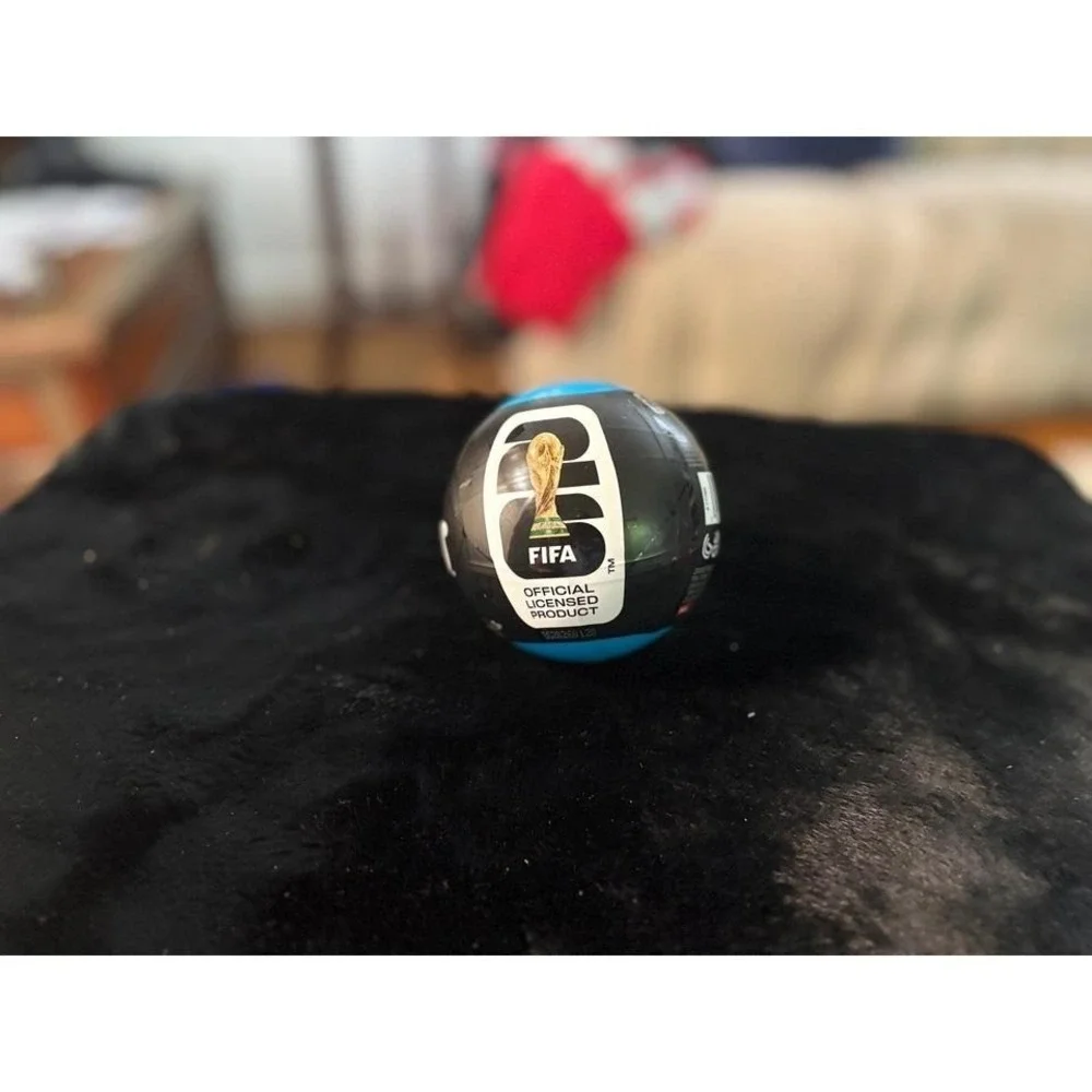 Zuru 5 Surprise Ballers FIFA World Cup Official Licensed Mystery Ball Capsule